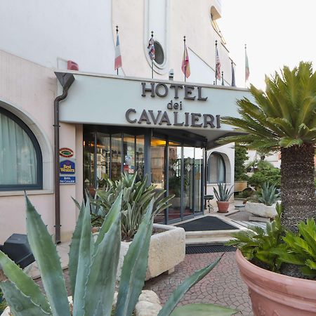 Best Western Hotel Dei Cavalieri 바를레타 외부 사진