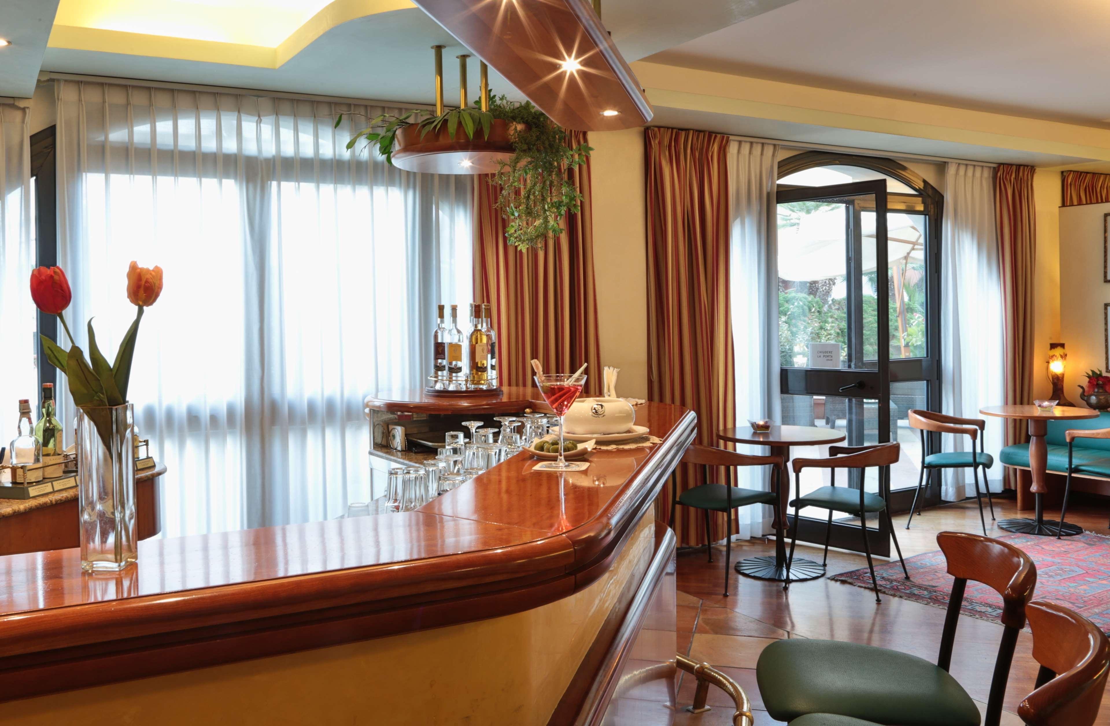 Best Western Hotel Dei Cavalieri 바를레타 외부 사진
