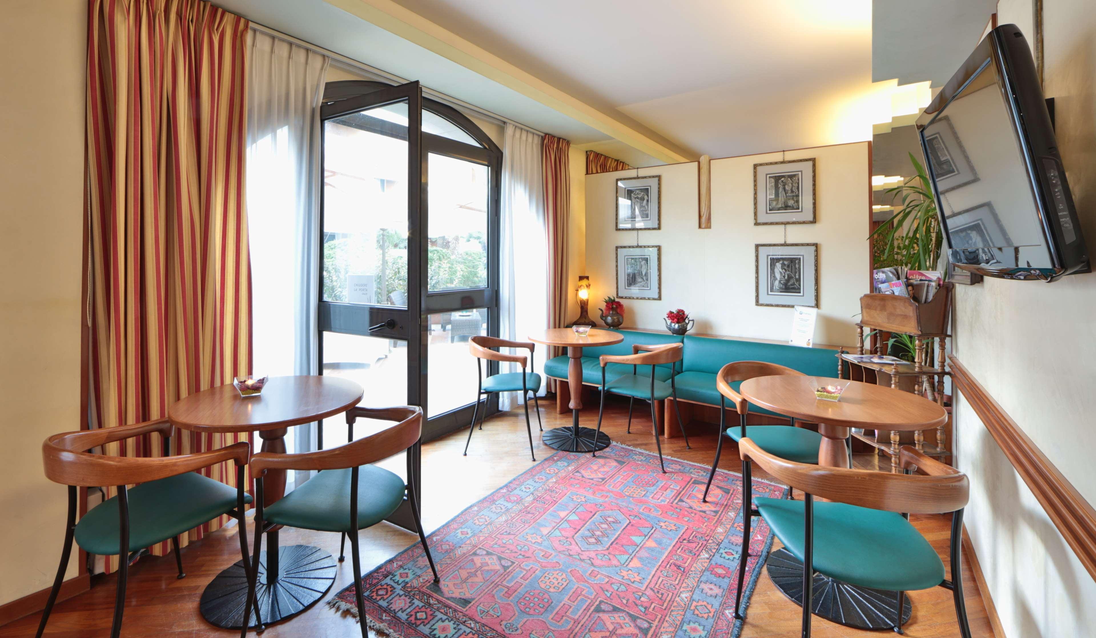 Best Western Hotel Dei Cavalieri 바를레타 외부 사진